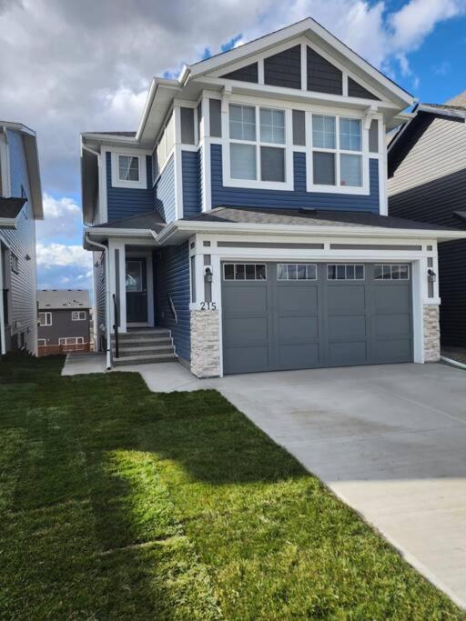 Brand New Luxury Walk-Out Suite - YYC Exterior foto