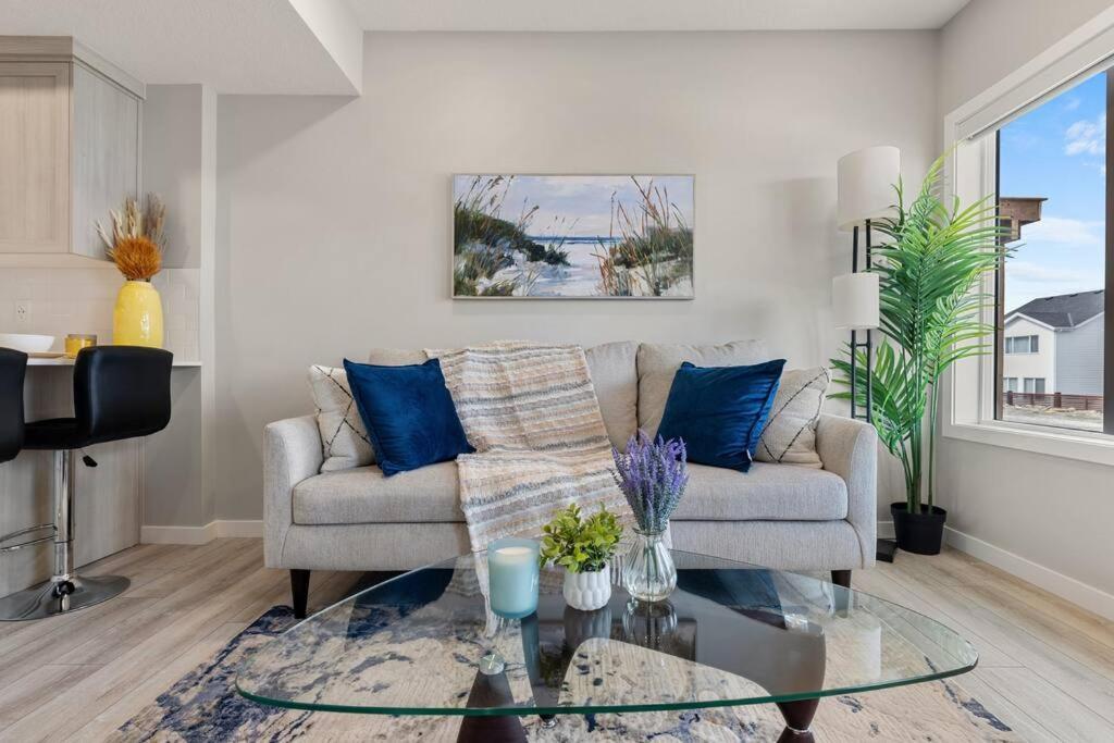 Brand New Luxury Walk-Out Suite - YYC Exterior foto